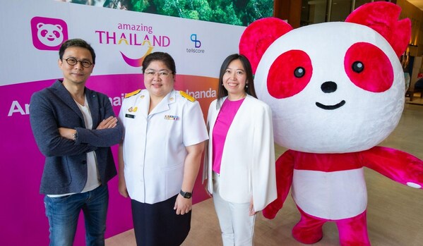 (From left to right: Amornthep Chimpleenapanon, Co-Founder & COO of Tellscore; Parichart Boonclai, Executive Director Advertising and Public Relations Department of TAT; and Siripa Jungsawat, CEO of foodpanda Thailand) (From left to right: Amornthep Chimpleenapanon, Co-Founder & COO of Tellscore; Parichart Boonclai, Executive Director Advertising and Public Relations Department of TAT; and Siripa Jungsawat, CEO of foodpanda Thailand)