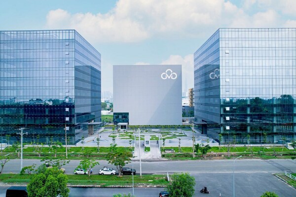 CMC Telecom has constructed Vietnam's first Uptime Tier III certified data center for both Design and Facility - the Tan Thuan Data Center CMC Telecom has constructed Vietnam's first Uptime Tier III certified data center for both Design and Facility - the Tan Thuan Data Center