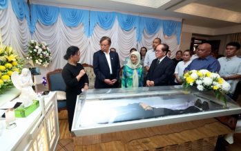 Premier pays last respects to former Sarawak deputy minister