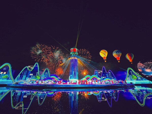 The 14th China Yangtze River Three Gorges International Tourism Festival is held in Yichang city of Hubei province from Sept 16 to 27. The 14th China Yangtze River Three Gorges International Tourism Festival is held in Yichang city of Hubei province from Sept 16 to 27.