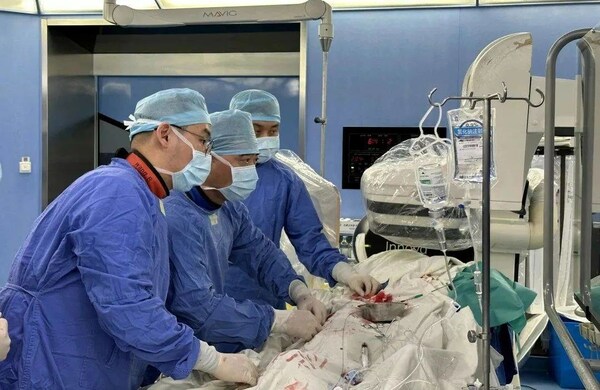 Doctors completing HRPCI supported with NyokAssist™ Doctors completing HRPCI supported with NyokAssist™