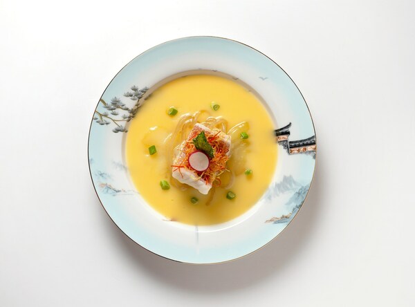 Two-Michelin-starred Feng Wei Ju at StarWorld Hotel will be pairing The Macallan Litha with Steamed Spotted Grouper and Egg White with Preserved Mustard Greens to create an array of unique flavor combinations from September 18 to October 15.
