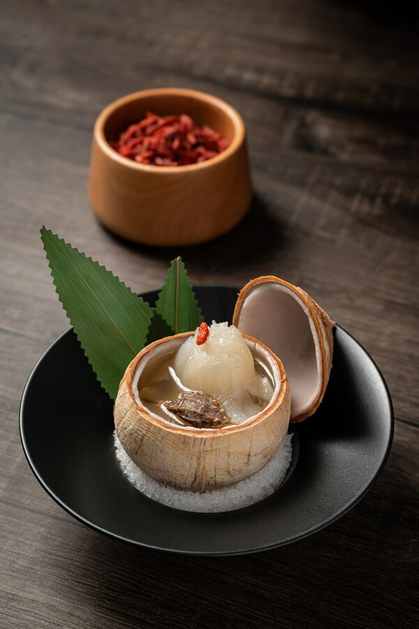 Michelin-starred Lai Heen at The Ritz-Carlton, Macau is hosting an exclusive whisky pairing dinner with The Macallan Litha on September 28.