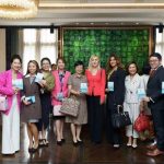 Shanghai municipal authorities launch handbook to welcome and support expats