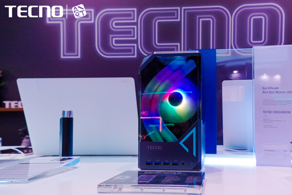 The world's first, smallest water-cooling gaming Mini PC concept model (PRNewsfoto/) The world's first, smallest water-cooling gaming Mini PC concept model (PRNewsfoto/)