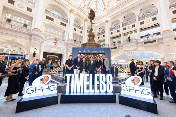 Sands Lifestyle, as event partner for TIMELESS, held the officiating ceremony at Crystal Palace of The Londoner Macao on Sept. 25. (left to right) Officiating guests included Austen Chu, Founder of Horoloupe; Michel Lamunière, Chairman & CEO of Tatler Asia; Maria Helena de Senna Fernandes, Director, Macao Government Tourism Office; Dr. Wilfred Wong, President, Sands China Ltd.; Carine Maillard, Director of GPHG; Taiwanese actor and Golden Horse award winner Yo Yang. Sands Lifestyle, as event partner for TIMELESS, held the officiating ceremony at Crystal Palace of The Londoner Macao on Sept. 25. (left to right) Officiating guests included Austen Chu, Founder of Horoloupe; Michel Lamunière, Chairman & CEO of Tatler Asia; Maria Helena de Senna Fernandes, Director, Macao Government Tourism Office; Dr. Wilfred Wong, President, Sands China Ltd.; Carine Maillard, Director of GPHG; Taiwanese actor and Golden Horse award winner Yo Yang.