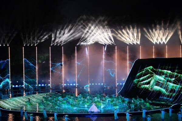 The Second Hunan Tourism Development Conference kicked off in Chenzhou.
