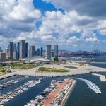 30,000 marathon enthusiasts run in beautiful Dalian