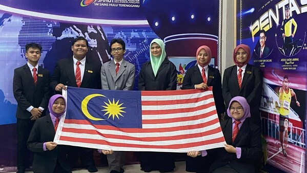 Muhammad Ammar Akhmal Bin Abd Wafa, Khayra binti Zokree, Alif Daniel Bin Salman, Sharifah Umi Aleya Binti Sayed Abdullah Sani, Muhammad Hazim Bin Takiudin, Anis Batrisyia Binti Kamal, Adriana Sofea Binti Kamal and Wan Khadijah Binti Wan Fakhruddin from Hulu Terengganu Secondary Science School will represent Malaysia at the FIRST Global Challenge taking place in Singapore from Oct 7 - 10, 2023. Muhammad Ammar Akhmal Bin Abd Wafa, Khayra binti Zokree, Alif Daniel Bin Salman, Sharifah Umi Aleya Binti Sayed Abdullah Sani, Muhammad Hazim Bin Takiudin, Anis Batrisyia Binti Kamal, Adriana Sofea Binti Kamal and Wan Khadijah Binti Wan Fakhruddin from Hulu Terengganu Secondary Science School will represent Malaysia at the FIRST Global Challenge taking place in Singapore from Oct 7 - 10, 2023.