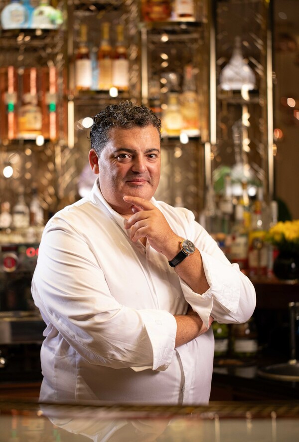 8½ Otto e Mezzo BOMBANA Macau’s Executive Chef Riccardo La Perna presents the exclusive white truffle menu dinner on October 25.