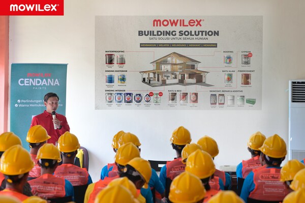 Mowilex technical start classes on the first day of training. Mowilex technical start classes on the first day of training.