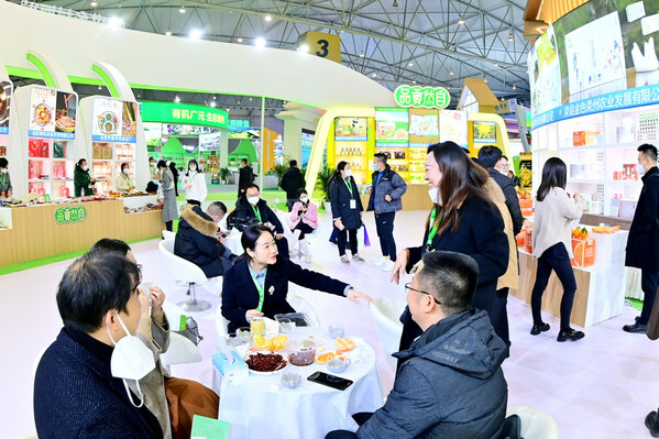 On October 27-30, 2023, the 9th AGRO-Chengdu will be held along with the 9th Sichuan Agricultural Expo in Chengdu, Sichuan, China. Within 140,000-sqm exhibition space, more than 2,000 exhibitors along the whole industrial chain will exhibit their products and technologies. It will be a high-quality open event for agricultural exchange and cooperation. On October 27-30, 2023, the 9th AGRO-Chengdu will be held along with the 9th Sichuan Agricultural Expo in Chengdu, Sichuan, China. Within 140,000-sqm exhibition space, more than 2,000 exhibitors along the whole industrial chain will exhibit their products and technologies. It will be a high-quality open event for agricultural exchange and cooperation.