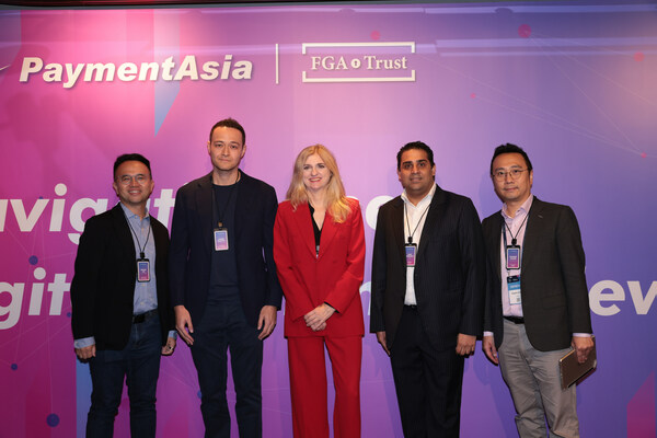 From Left to Right: Bosco Lin, Jason Magnus, Julia Charlton, Kavi Harilela, Eugene Yeung