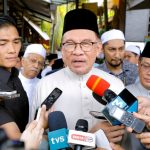 Agreeing in jest with boy, Anwar says Cabinet reshuffle can take place ‘before 2024’