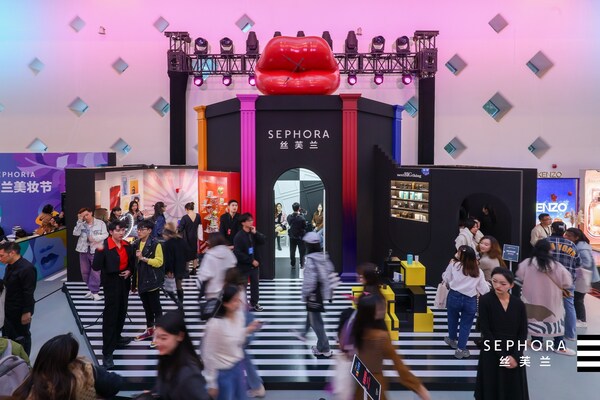 Welcoming High Traffic from Consumers at SEPHORiA Shanghai