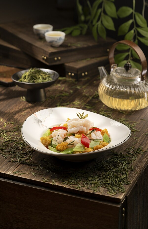 Pak Loh Chiu Chow Restaurant, Pang’s Kitchen and Putien present a limited-time menu featuring exquisite dishes infused with the aromatic Chinese tea.