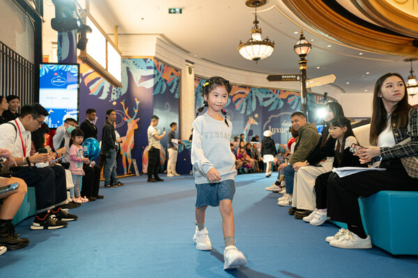 The children's fashion show was a captivating moment, filled with wonder and excitement. The children's fashion show was a captivating moment, filled with wonder and excitement.