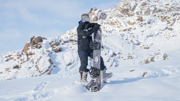 Cyrusher Unveils the World's First Electric Snowboard Ripple Cyrusher Unveils the World's First Electric Snowboard Ripple