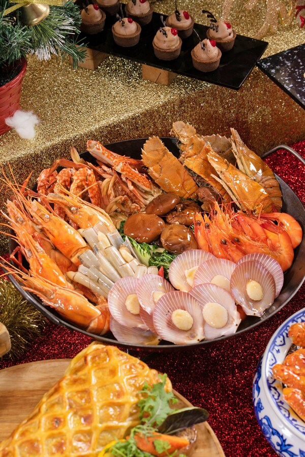 Doubletree by Hilton Johor Bahru's Seafood Platter at Makan Kitchen Doubletree by Hilton Johor Bahru's Seafood Platter at Makan Kitchen