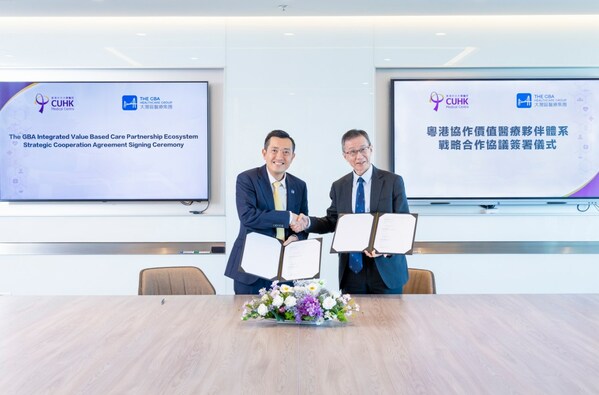 Dr Felix LEE, Co-Chief Executive Officer of the GBAH Group (left) and Dr Hong FUNG, Chief Executive Officer of CUHKMC (right) Dr Felix LEE, Co-Chief Executive Officer of the GBAH Group (left) and Dr Hong FUNG, Chief Executive Officer of CUHKMC (right)
