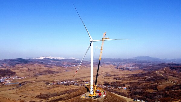 World's Heaviest Wheeled Crane, the XCA3000, Achieves Milestone in First Lift World's Heaviest Wheeled Crane, the XCA3000, Achieves Milestone in First Lift