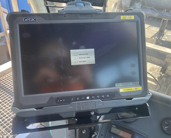 The fully rugged A140 tablet gives ArcelorMittal France worker the ability to access a maximum of information thanks to its 14-inch screen, and contributes to boosting their productivity for efficient, uninterrupted operations The fully rugged A140 tablet gives ArcelorMittal France worker the ability to access a maximum of information thanks to its 14-inch screen, and contributes to boosting their productivity for efficient, uninterrupted operations