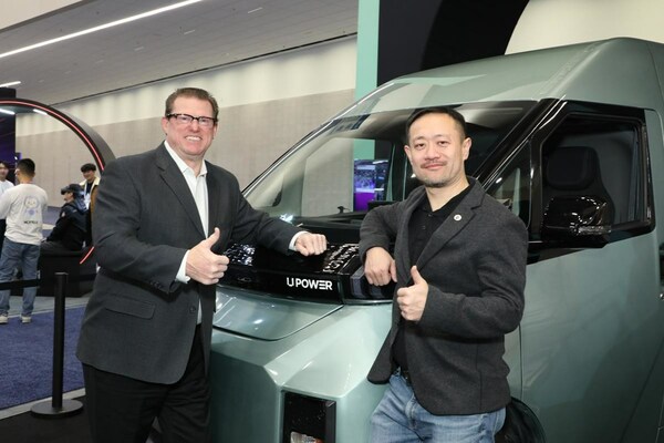 Johnny Cooper, Founder and CEO of LUMOS EV (left) & Paul Li, U POWER Founder and CEO Johnny Cooper, Founder and CEO of LUMOS EV (left) & Paul Li, U POWER Founder and CEO
