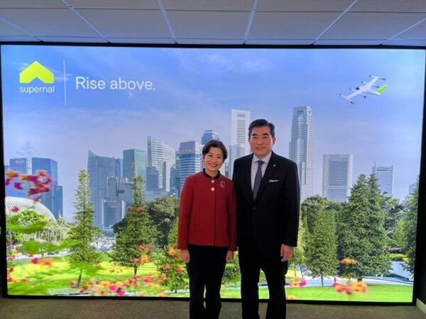 Ms Jacqueline Poh, Managing Director of Singapore Economic Development Board (left) and Dr Jaiwon Shin, President of Hyundai Motor Group and CEO of Supernal formalize strategic partnership at the Singapore Airshow to develop AAM expertise in the Asia-Pacific region. Ms Jacqueline Poh, Managing Director of Singapore Economic Development Board (left) and Dr Jaiwon Shin, President of Hyundai Motor Group and CEO of Supernal formalize strategic partnership at the Singapore Airshow to develop AAM expertise in the Asia-Pacific region.