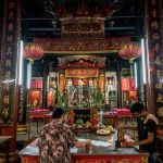 Sin Sze Si Ya Temple attracts city folks