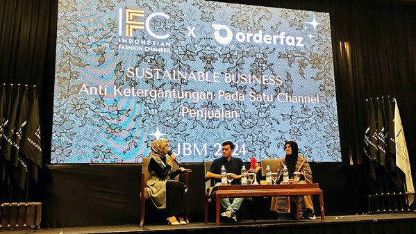 Mohamad Iqbal CCO Orderfaz at the January Board Meeting of the Indonesian Fashion Chamber