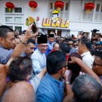 In Melaka, thousands welcome PM Anwar at Jonker Walk