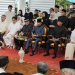 Taib laid to rest amid tears, rain at family cemetery in Demak Jaya