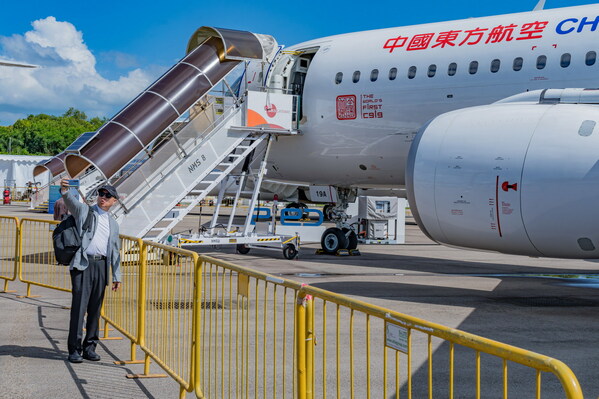 World's First C919 jet owned by China Eastern Airlines completes first overseas debut World's First C919 jet owned by China Eastern Airlines completes first overseas debut