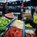 Domestic Trade Ministry sees increased awareness among traders at Ramadan bazaars to display price tags