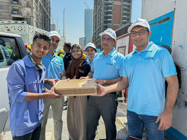 JA Solar Donates Iftar Meals to Underprivileged Solar Workers in UAE JA Solar Donates Iftar Meals to Underprivileged Solar Workers in UAE