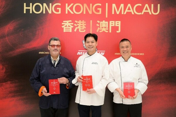 (Start from left) Executive Chef of 8½ Otto e Mezzo BOMBANA at Galaxy Macau - Riccardo La Perna, Executive Chinese Chef of StarWorld Hotel - Chan Chek Keong and Executive Chinese Chef of The Ritz-Carlton, Macau - Jackie Ho Hon Sing posed for a group photo.