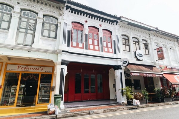 Shophouse located at Norris Road