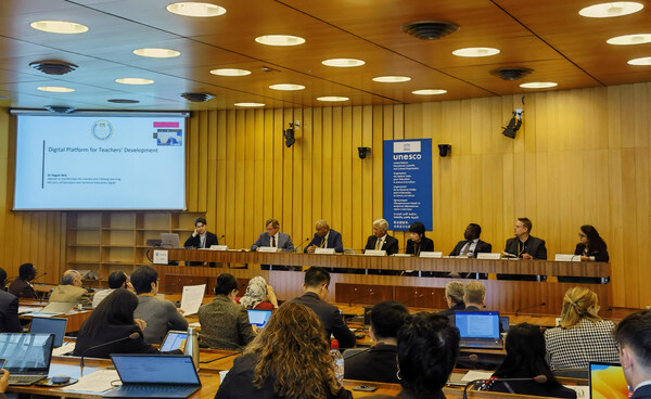 UNESCO, Huawei and TeOSS project country representatives at the UNESCO Digital Futures of Education Seminar UNESCO, Huawei and TeOSS project country representatives at the UNESCO Digital Futures of Education Seminar