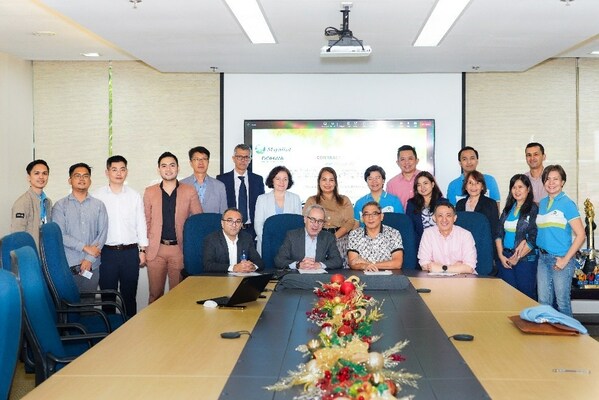 SUEZ signs contract for wastewater treatment project with Maynilad to clean Manila Bay. SUEZ signs contract for wastewater treatment project with Maynilad to clean Manila Bay.