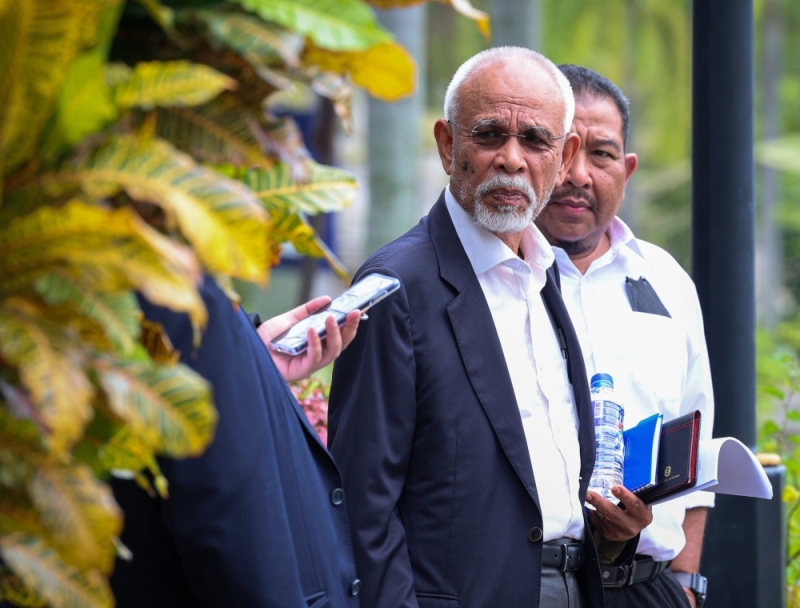 Tommy Thomas fails to strike out lawsuit by Shahrir Samad, trial to begin in March 2026 