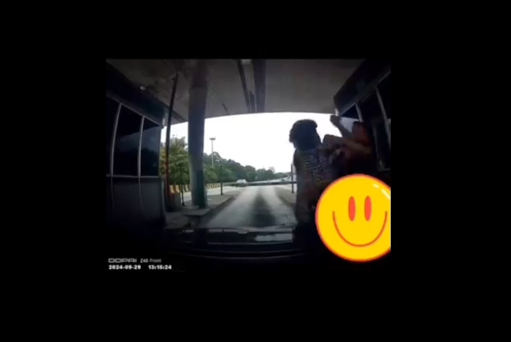 Man trades blows with collector at Perling toll plaza after TnG card fails