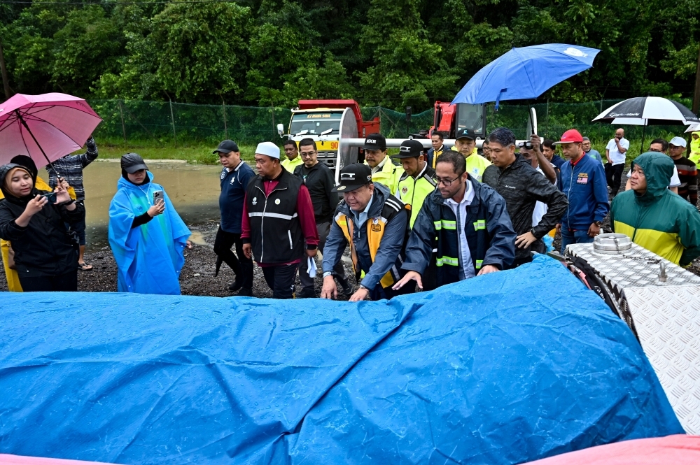Flood situation improves nationwide, number of victims drops below 60,000