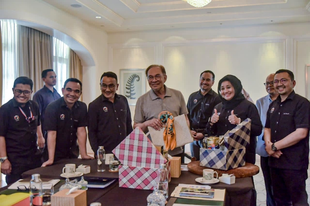 PM Anwar vows immediate steps to boost tourism, preserve biodiversity in Langkawi