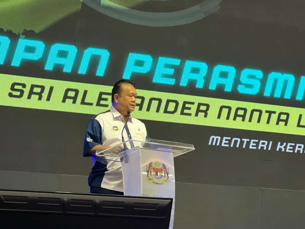 Nationwide road repairs from flood damage set to exceed RM300m, works minister reports