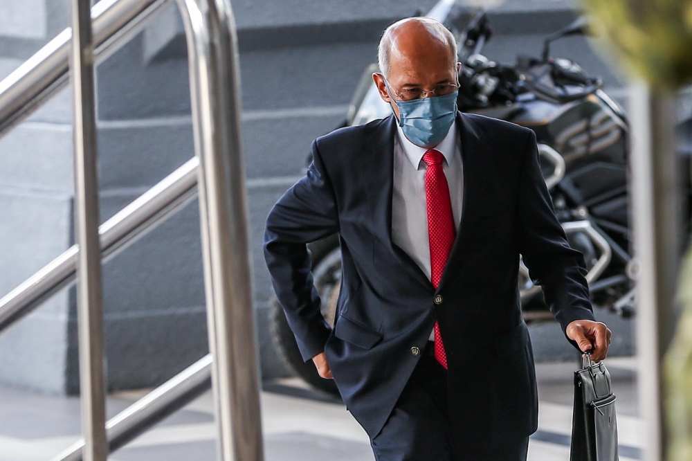 Resigning is ‘running away from the problem’, Najib tells court on 1MDB chairman Bakke quitting