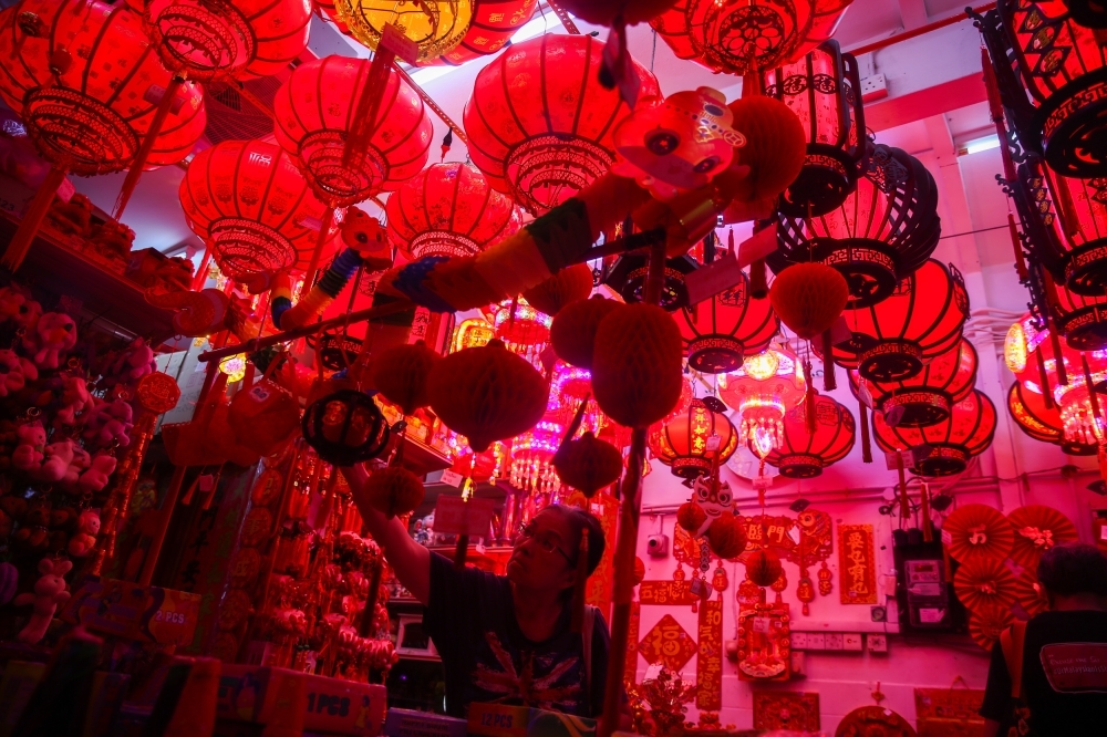They’re riding buses this Chinese New Year