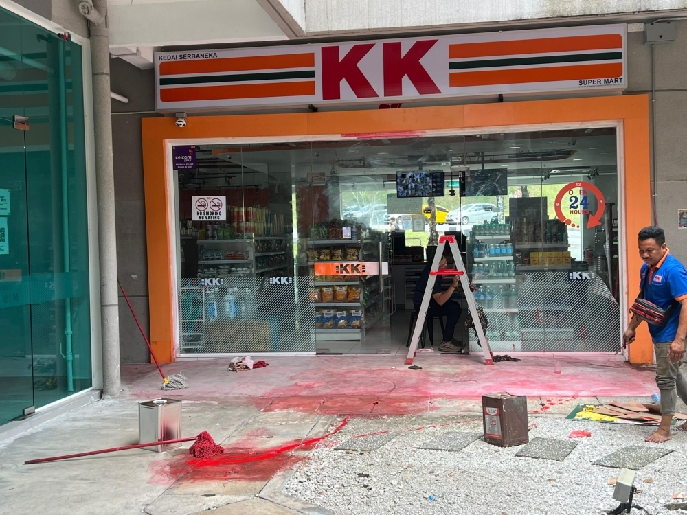 Police hunt suspects amid ‘ham’ sandwich controversy