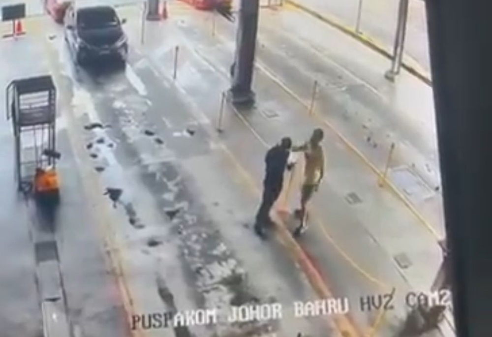 Man to be charged in JB for slapping Puspakom staff after lorry fails inspection
