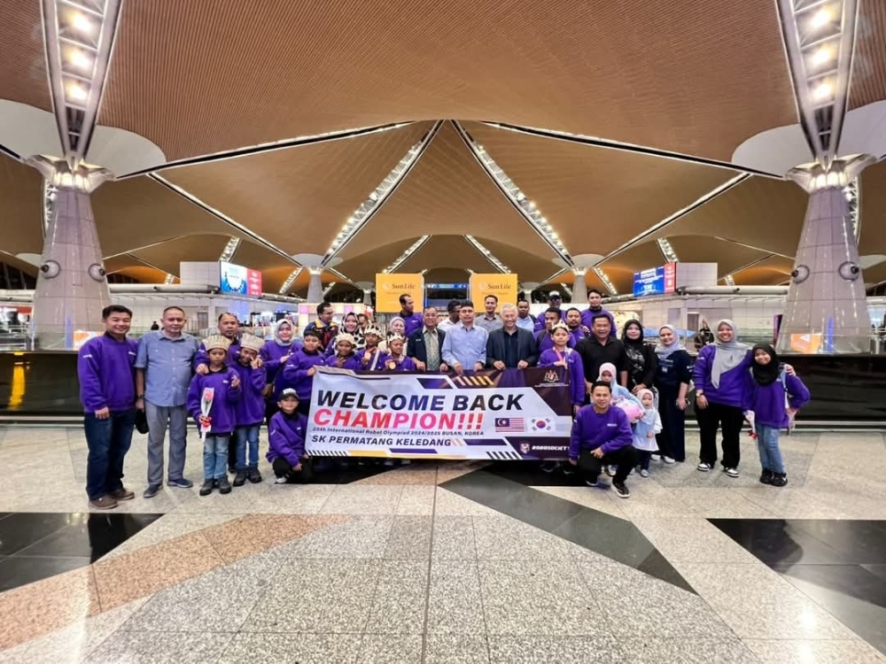Orang Asli students from Pahang win gold at international robotics competition