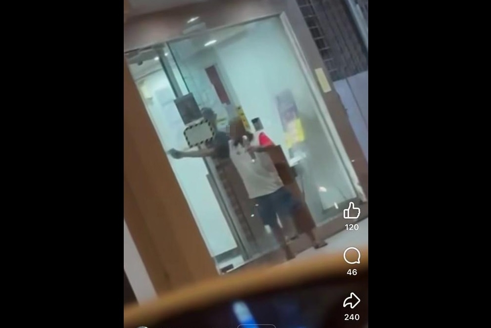Sarawak police detain man for allegedly brandishing imitation pistol at bank in Mukah